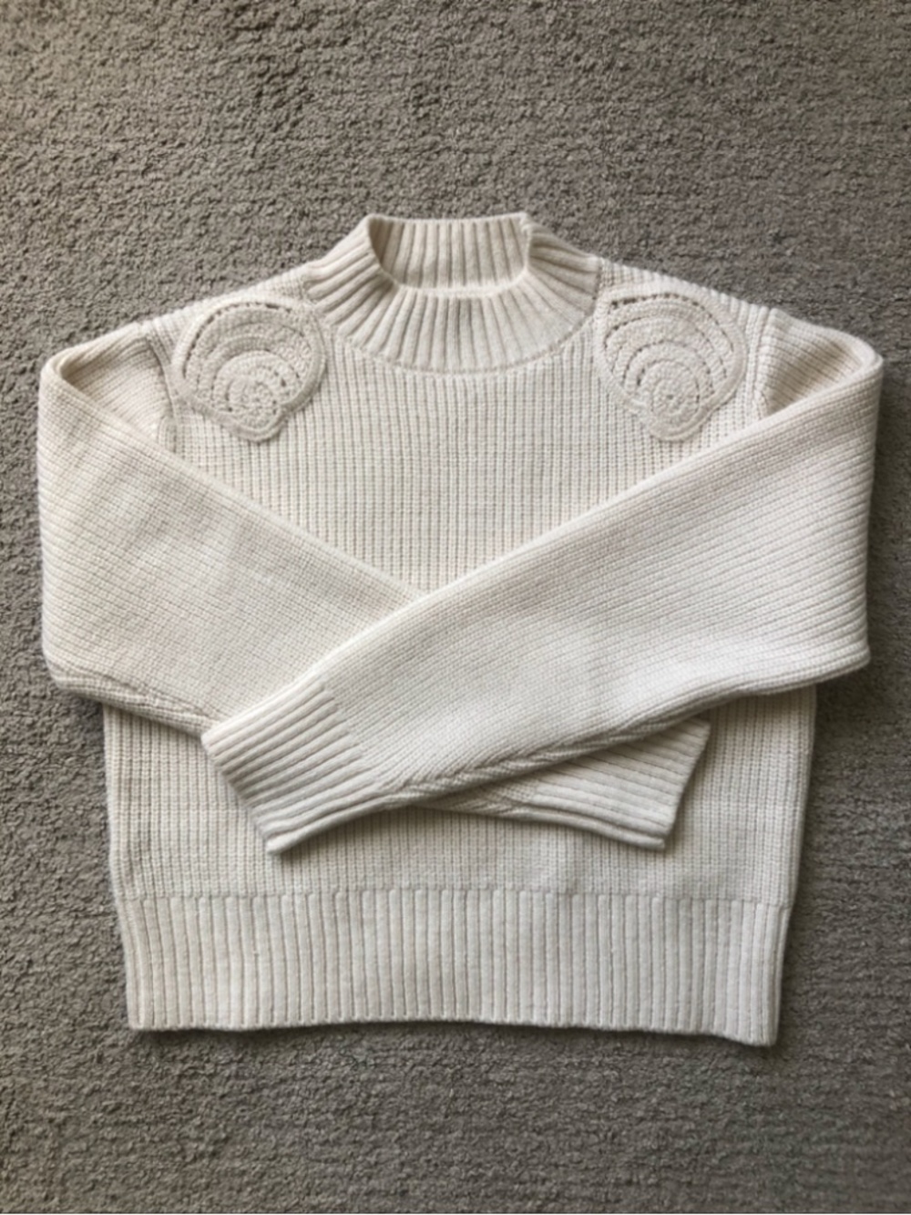 Mango- Pullover Sweater.NWOT.